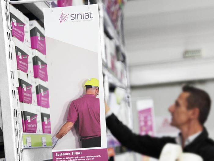 Siniat fixe la plaque de plâtre à lextérieur